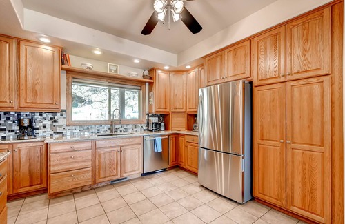 Estes Park House | Large Fun-Filled Family Mountain Home