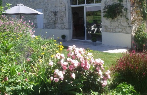 Castelnau-sur-l'Auvignon Cottage | LARGE GROUP COTTAGE 21 PEOPLE