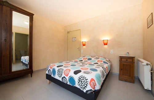Charbogne Other | Large gîte with indoor swimming pool