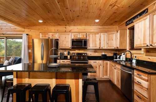 Gatlinburg - Pigeon Forge Cabin | Large Group Getaway, 2 Side by Side Cabins with Hot Tubs, Mountain Views and FUN