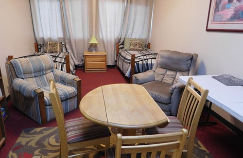 Polson Condo | Large groups Flathead Lake