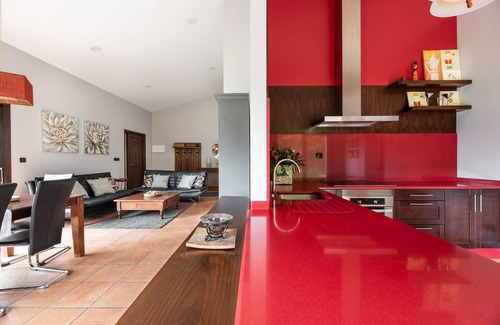 Ames House | Large holiday home with private pool