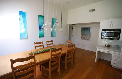 Dana Point House | Large Home in Gated Comm-Walk to Beach w Prvt Access. 31 day minimum