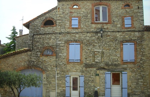 Saint-Jean-de-Serres House | large house of village between sea and mountains