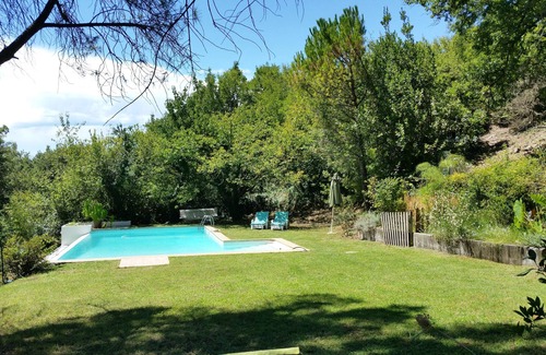 Savasse House | Large house with beautiful views at the gateway to Provence