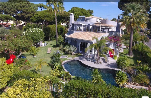 Quarteira Villa | Large luxury detached villa 4 en-suite bedrooms private pool golf at 300 meters