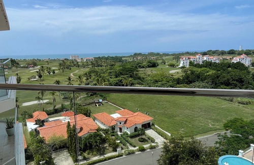 El Palmar Condo | Large Oceanview 4 bedroom condo in beautiful Vista Mar - 10 mins from Coronado