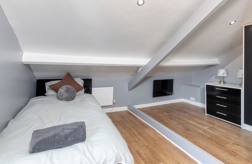 Hartlepool House | Large Parade Coastal House