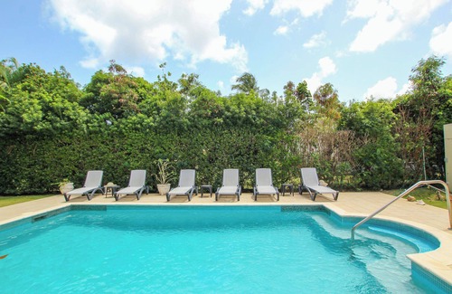 Sunset Crest House | Large pool, gardens and close to beach - Aqua Bliss
