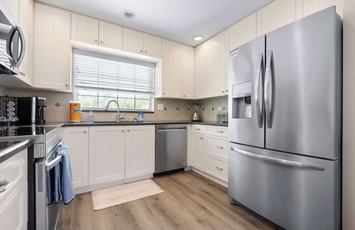 Siesta Key House | Large Pool Home- Blocks from Siesta Key Beach