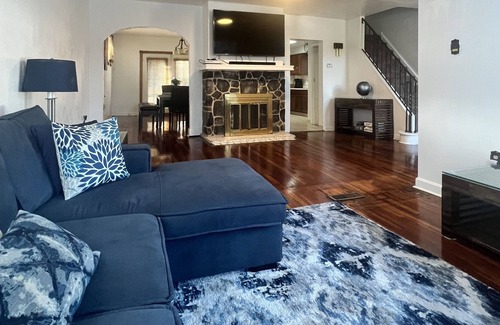 South Hills House | Large Private Home, comfortable and convenient! Lots of open living space!
