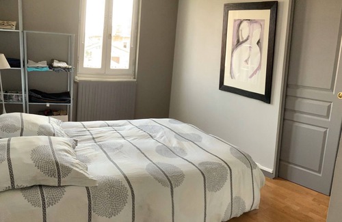 Auch Apartment | Large quiet apartment in the historic center of Auch