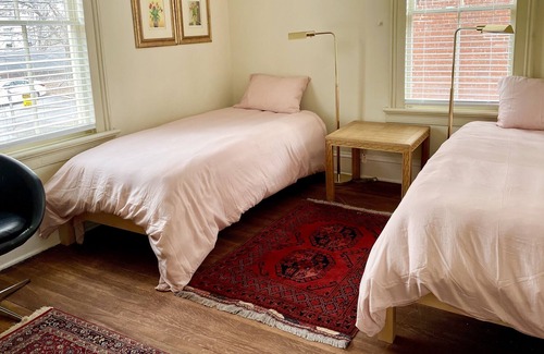 Poughkeepsie House | Large Renovated Historic House in Heart of Poughkeepsie