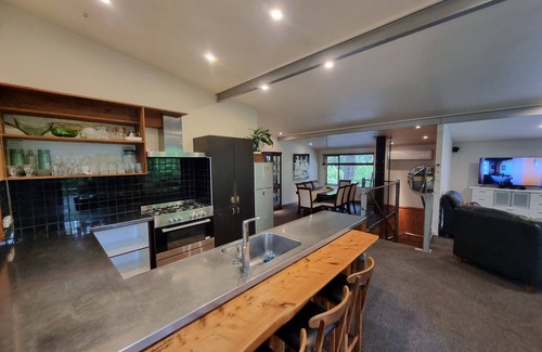 Clive House | Large Riverside home in garden setting between Napier and Hastings