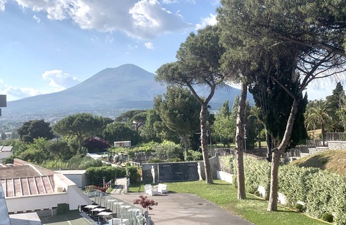 Pompei Apartment | Large Rooftop Apartment overlooking the ruins of Pompeii,