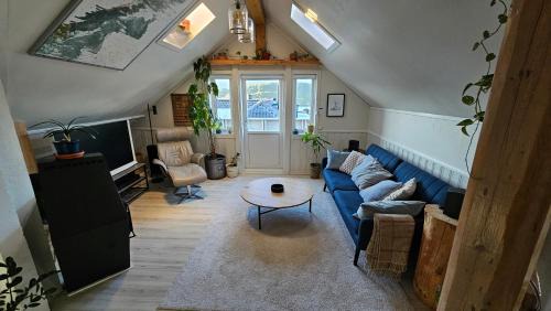 Alesund House | Large room, unique loftspartment, balcony, free parking
