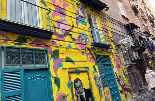 Rione Sanita House | Large room with private bathroom in apartment shared with host