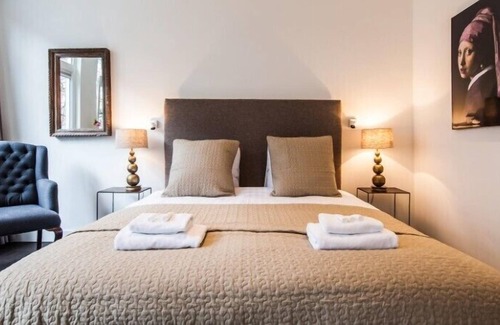 Dapperbuurt Apartment | Large Studio close to Oosterpark (2pax)