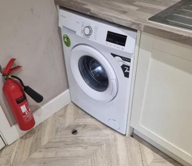 Marlborough Apartment | Large Studio Flat Harrow