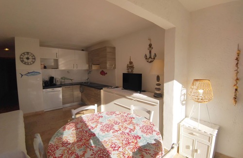 Port Grimaud Apartment | Large sunny terrace, internet, air conditioning and garage