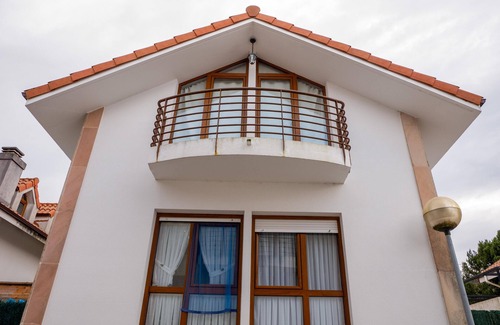 Arnuero Ski Chalet | Large Villa in Cantabria