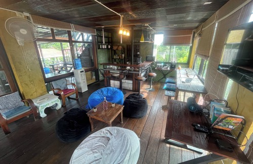 Sam Roi Yot Villa | Large villa near the beach in Sam Roi Yot, with gym and SUP. Quiet area.