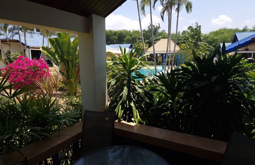 Rawai Villa | LARGE VILLA SWIMMING POOLS TROPICAL GARDEN SEA GOLF RELAXATION 6/12 ADULTS