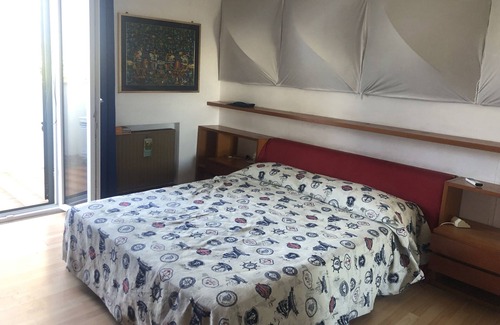 Fregenae Villa | Large villa with bbq 300mt from the beach and 40 min from Rome