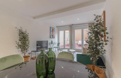 Almenara Apartment | Large with terrace- 2Bd 1,5Bth- Plaza Castilla