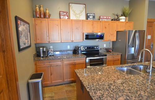 River Run Condo | ★Largest 2BR@ River Run Springs | Steps to Gondola w/pool, waterslide, hot tubs★