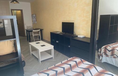 San Martin de la Vega Apartment | LARRA LA MEJOR OPCION PARA VER LA WARNER