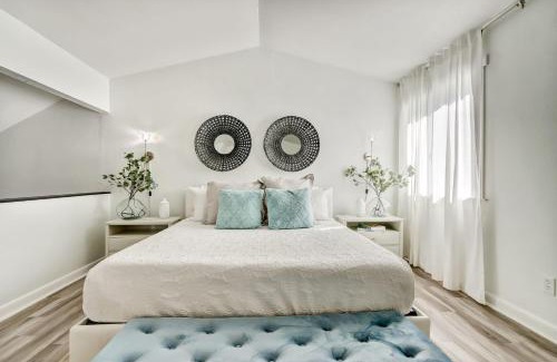 Vilano Beach House | Las Olas Cabana- Close to Beach & Restaurants