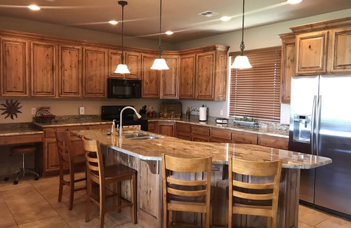 St. George Condo | Las Palmas Beautiful Condo with Great Amenities