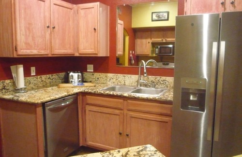 Enterprise Condo | Las Vegas Blvd. tropical resort guard gated condo/Pool/Spa/Gym/Tennis/pet/ADA