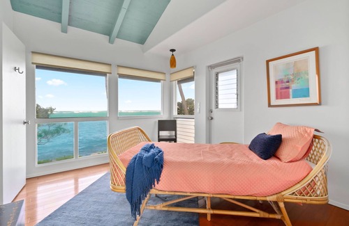 Lanikai Villa | Last chance for Christmas Hawaiian Style 6 BR's 30 Days-Send me a note!