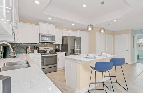 Kissimmee Apartment | Last Minute Disney Getaway! Luxury Condo with Private Balcony. Book Now! #119361