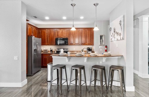 Florida Central Atlantic Coast Apartment | Last Minute Disney Getaway! Luxury Condo with Private Balcony. Book Now! #120005