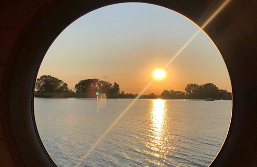 Toplitz Boat Rental | Late summer on the Havel houseboat "NautikHus"