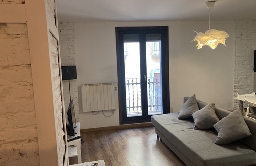 Barbastro Apartment | Latre Somontano House
