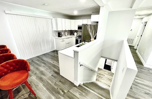 Columbus House | Launchpad: stewardess layover/stylish place to stay is perfect 4 group trips.