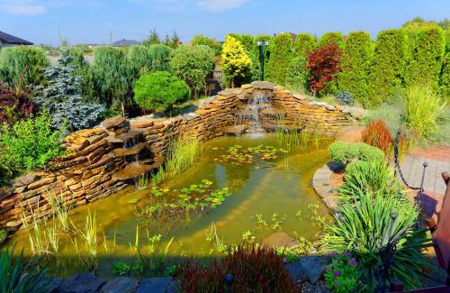 Belchatow Bed & Breakfast | Laura