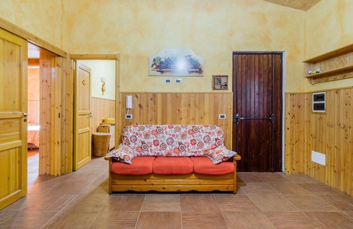 Noto Villa | "Laura's Cottage" with pool, parking and wi.fi