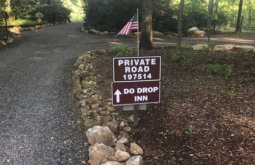 Fancy Gap Cabin | Laurel Thicket at Do Drop Inn Cabin Rentals