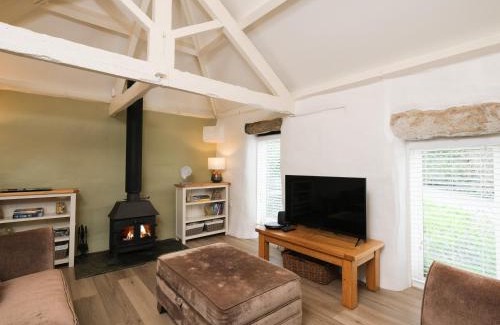 Crantock House | Lavender Barn