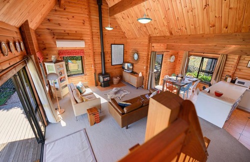 Hanmer Springs House | Lavender Cottage - Hanmer Springs Holiday Home