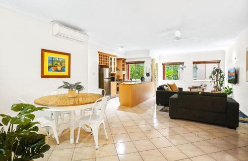 Cairns North Apartment | Lavender Lakes - Resort Style Living