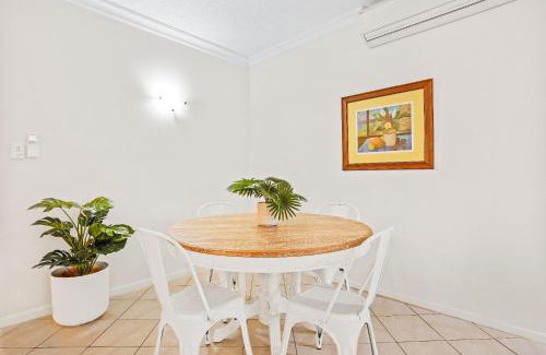 Cairns North Apartment | Lavender Lakes - Resort Style Living