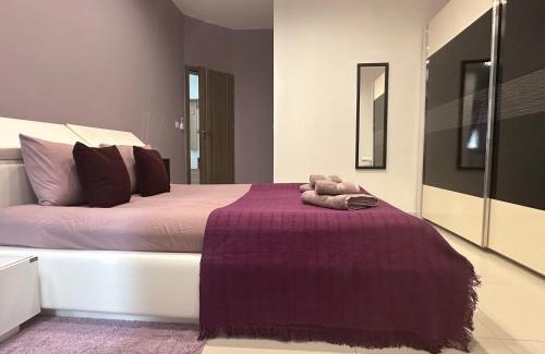 Bugibba Apartment | Lavender Suite
