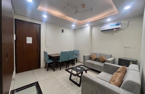 Zirakpur Apartment | Lavish Private Apartment