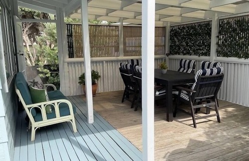 Waihi Beach Cottage | Laze on Loop - Waihi Beach Holiday Home